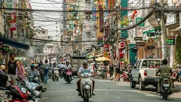 Đọc sách, kiếm tiền: Hotspot Matrix và tương lai của Vlogger sách